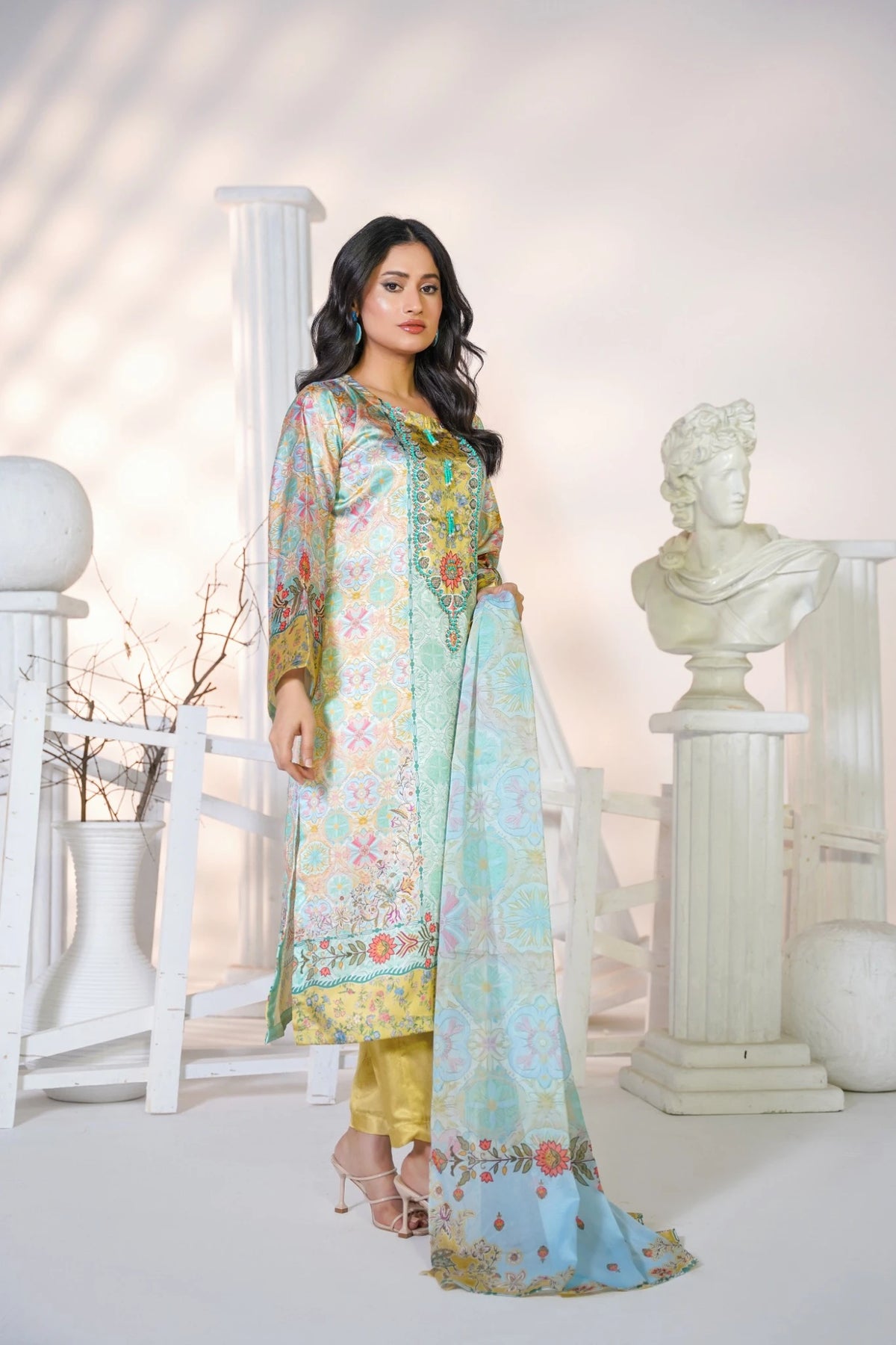 FC-D024 | 3-Piece Festive Silk Suit