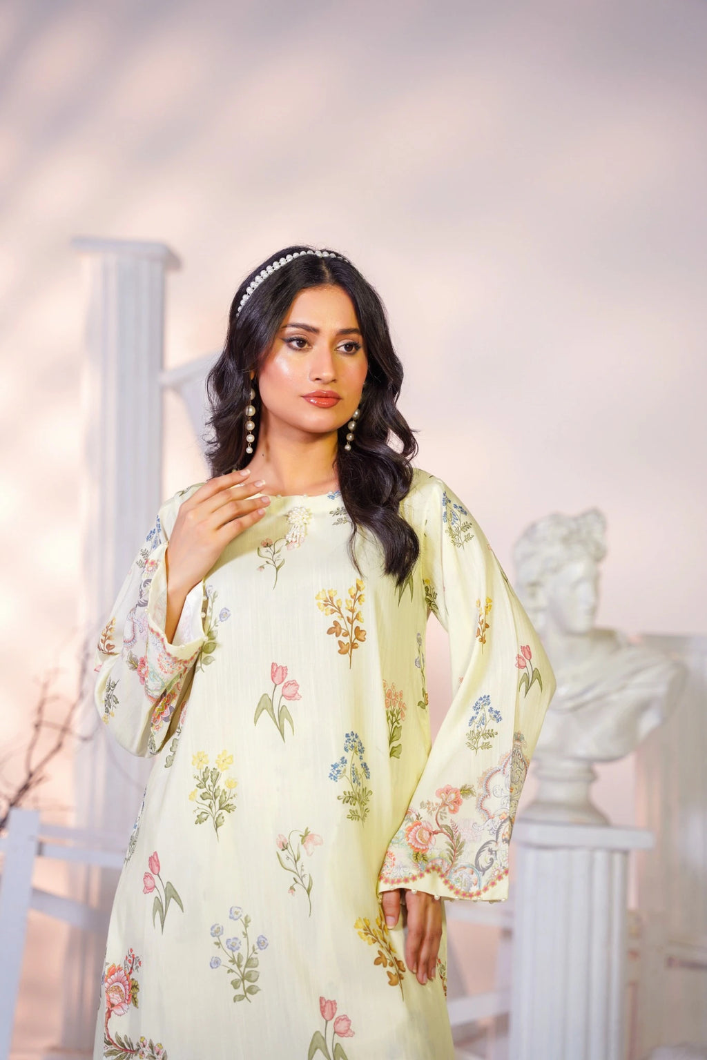 FC-D029 | 2-Piece Festive Silk Suit