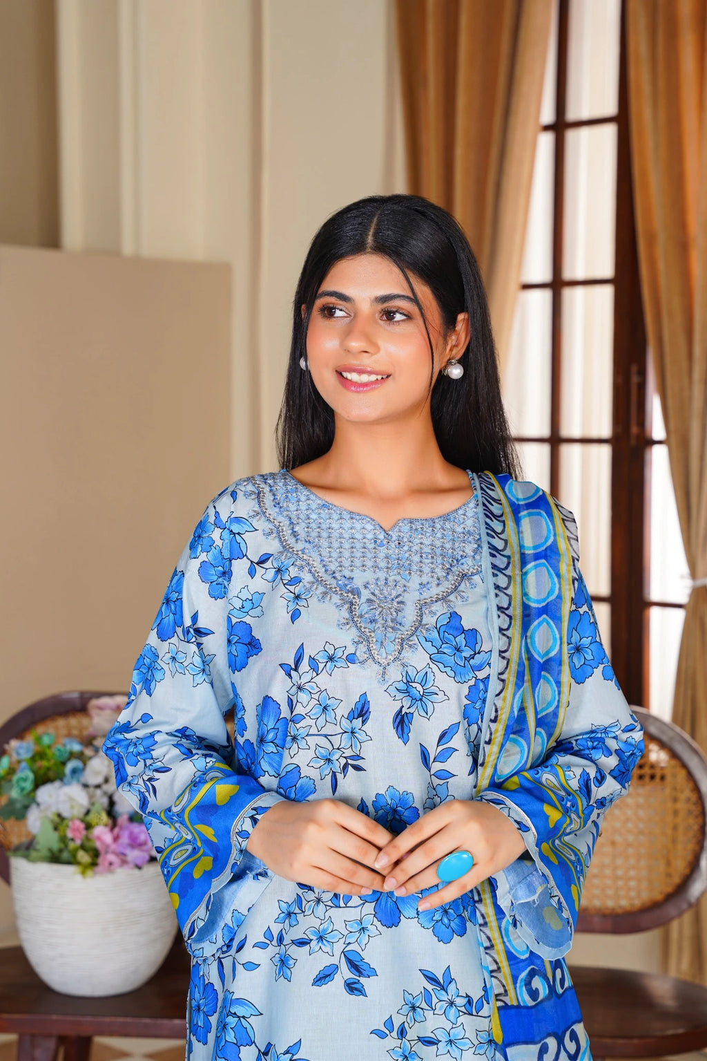 FC-D003 | 3-Piece Festive  Lawn Suit