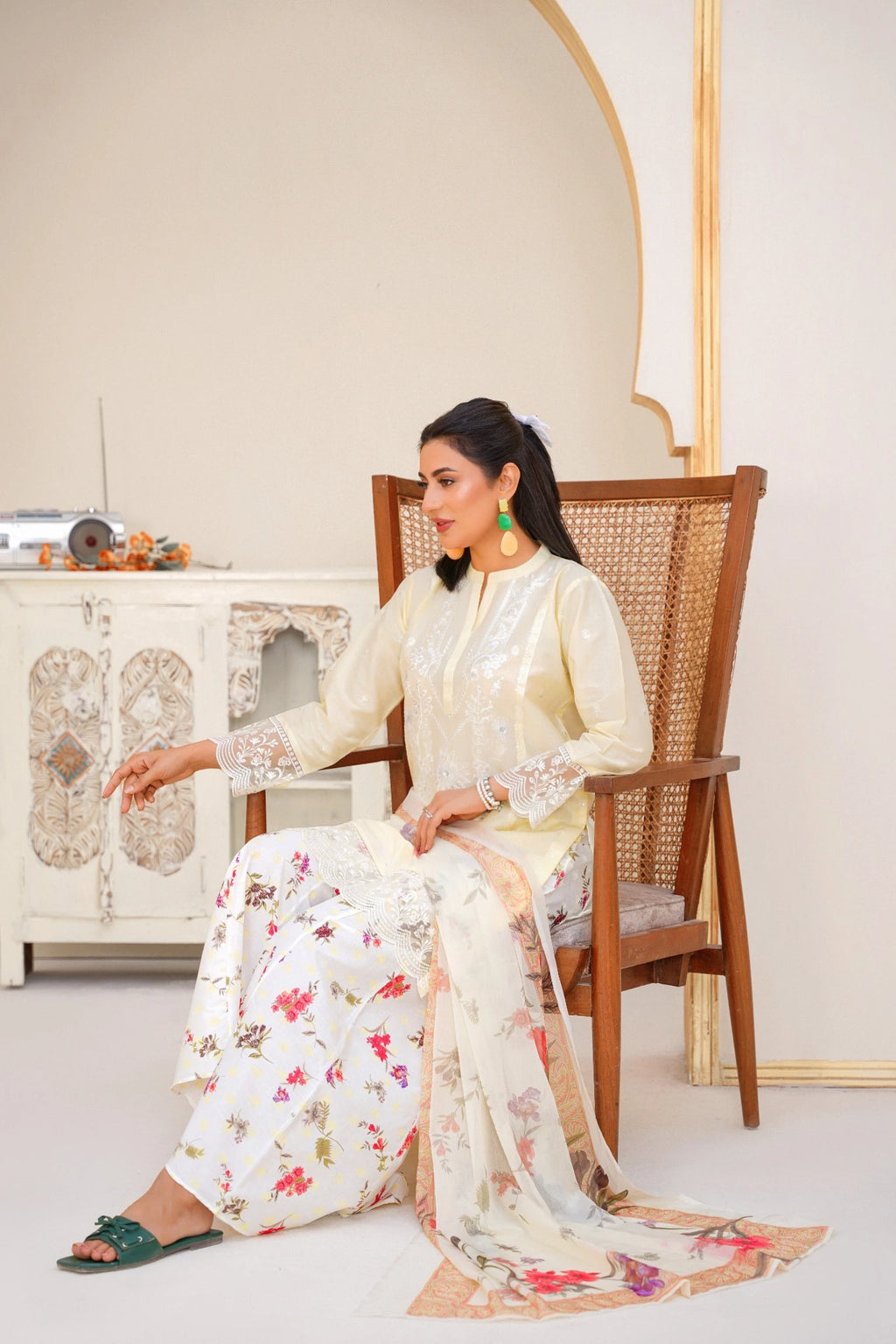 FC-D006 |  3-Piece Festive Lawn Suit