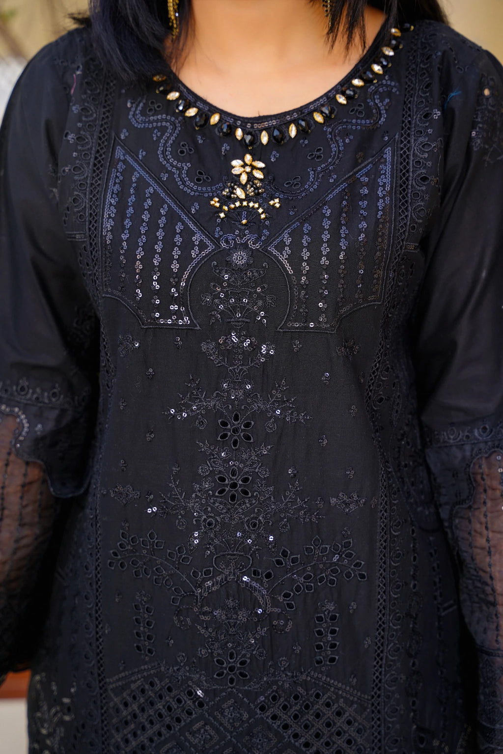 FC-D004 |  3-Piece Festive Lawn Suit