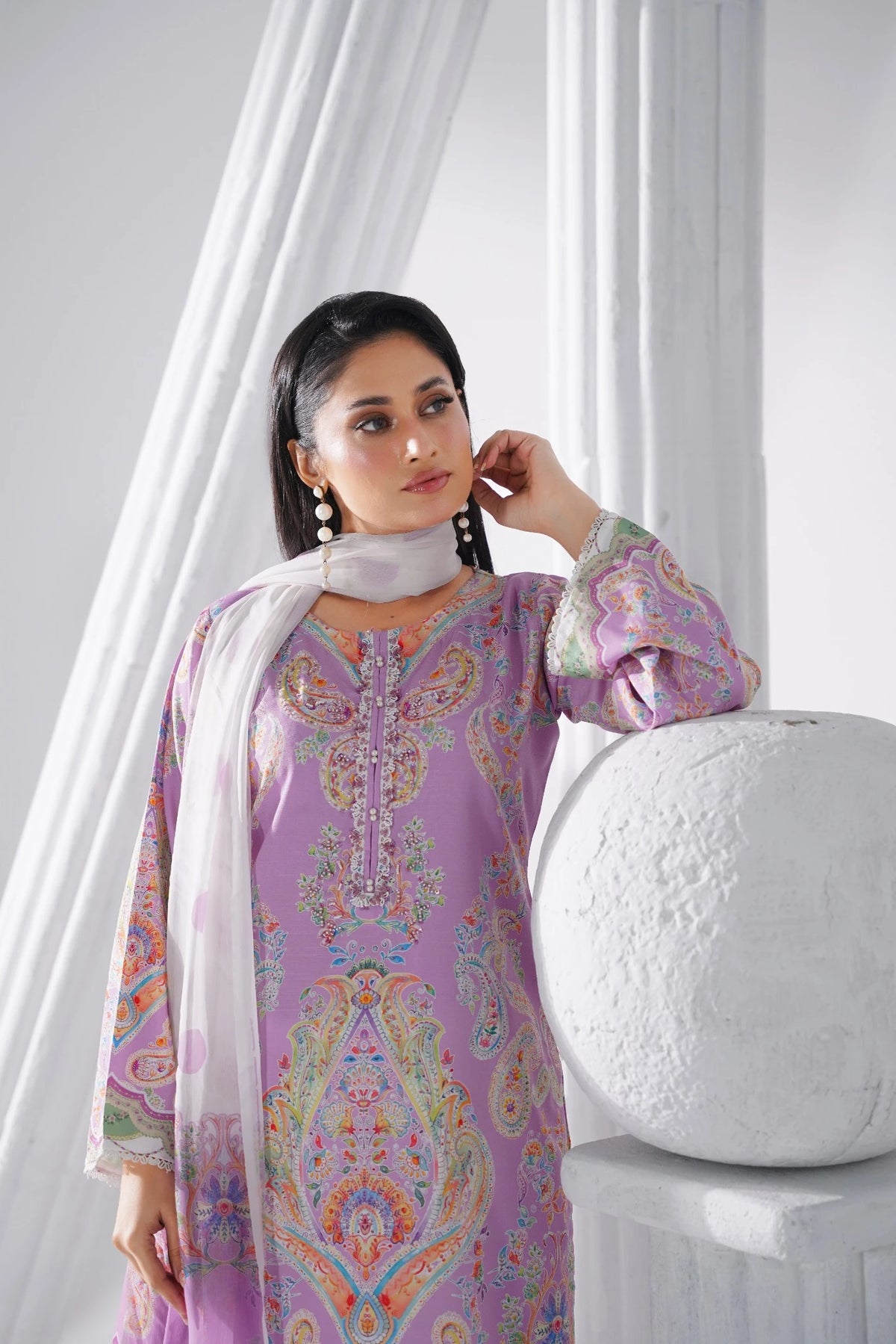 FC-D019 | 3-Piece Festive Silk Suit