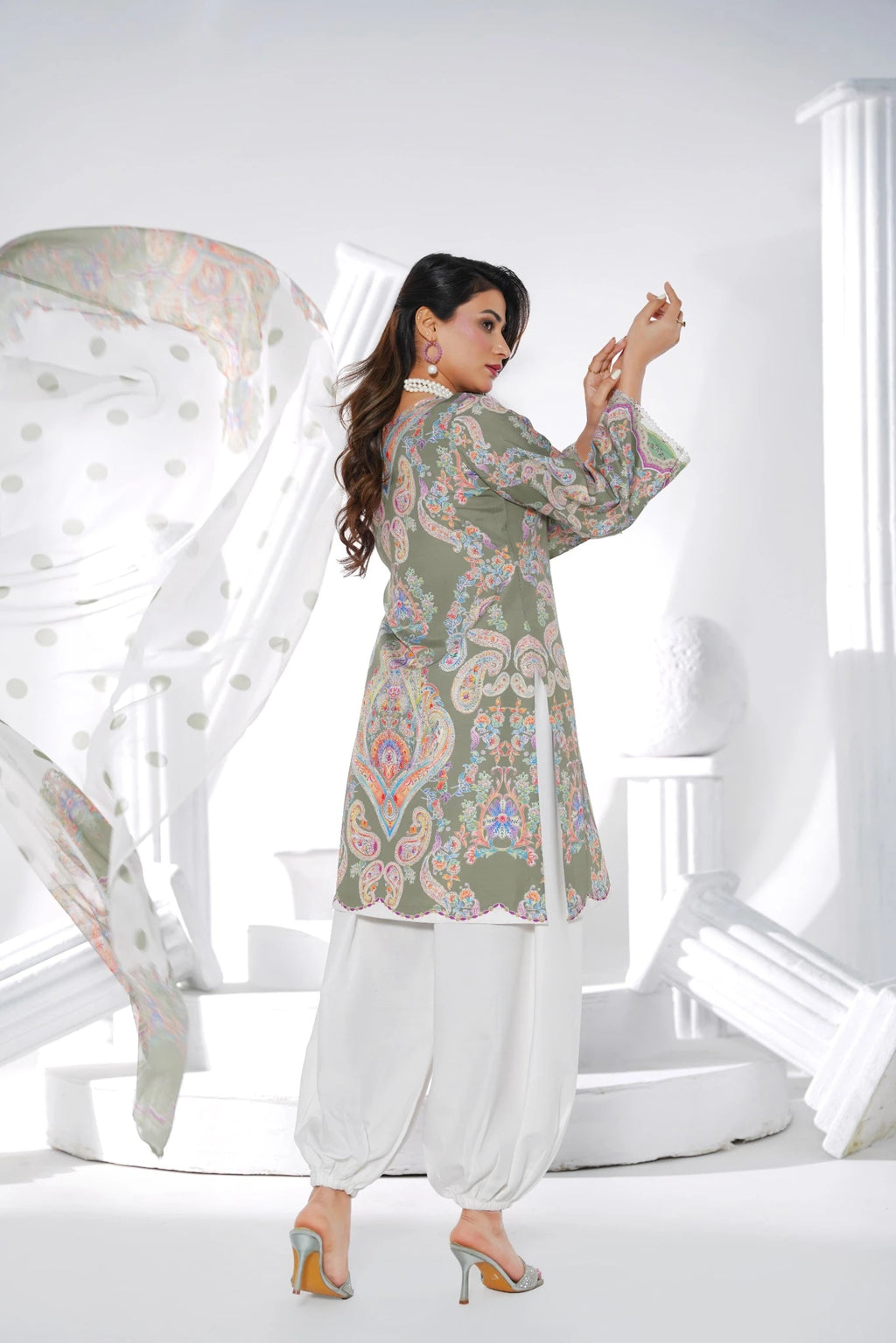 FC-D020 | 3-Piece Festive Silk Suit
