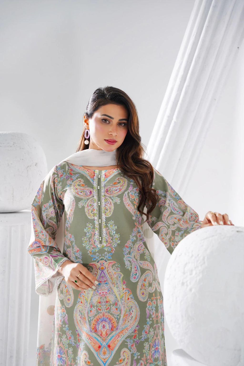 FC-D020 | 3-Piece Festive Silk Suit
