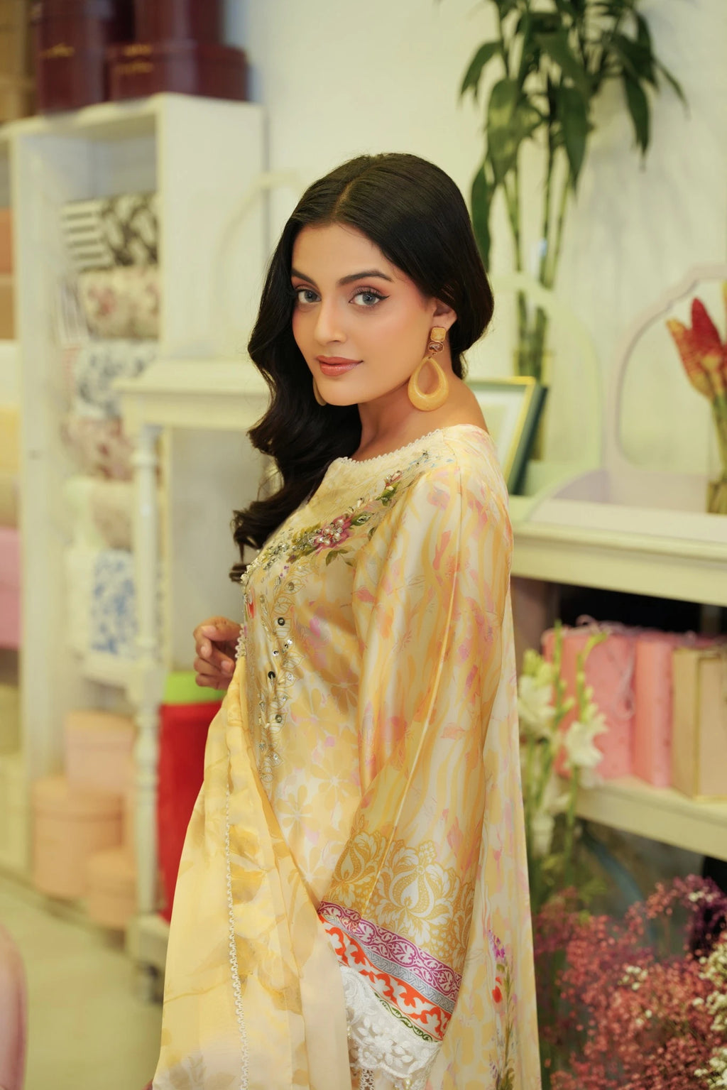 FC-D018 | 3-Piece Festive Silk Suit