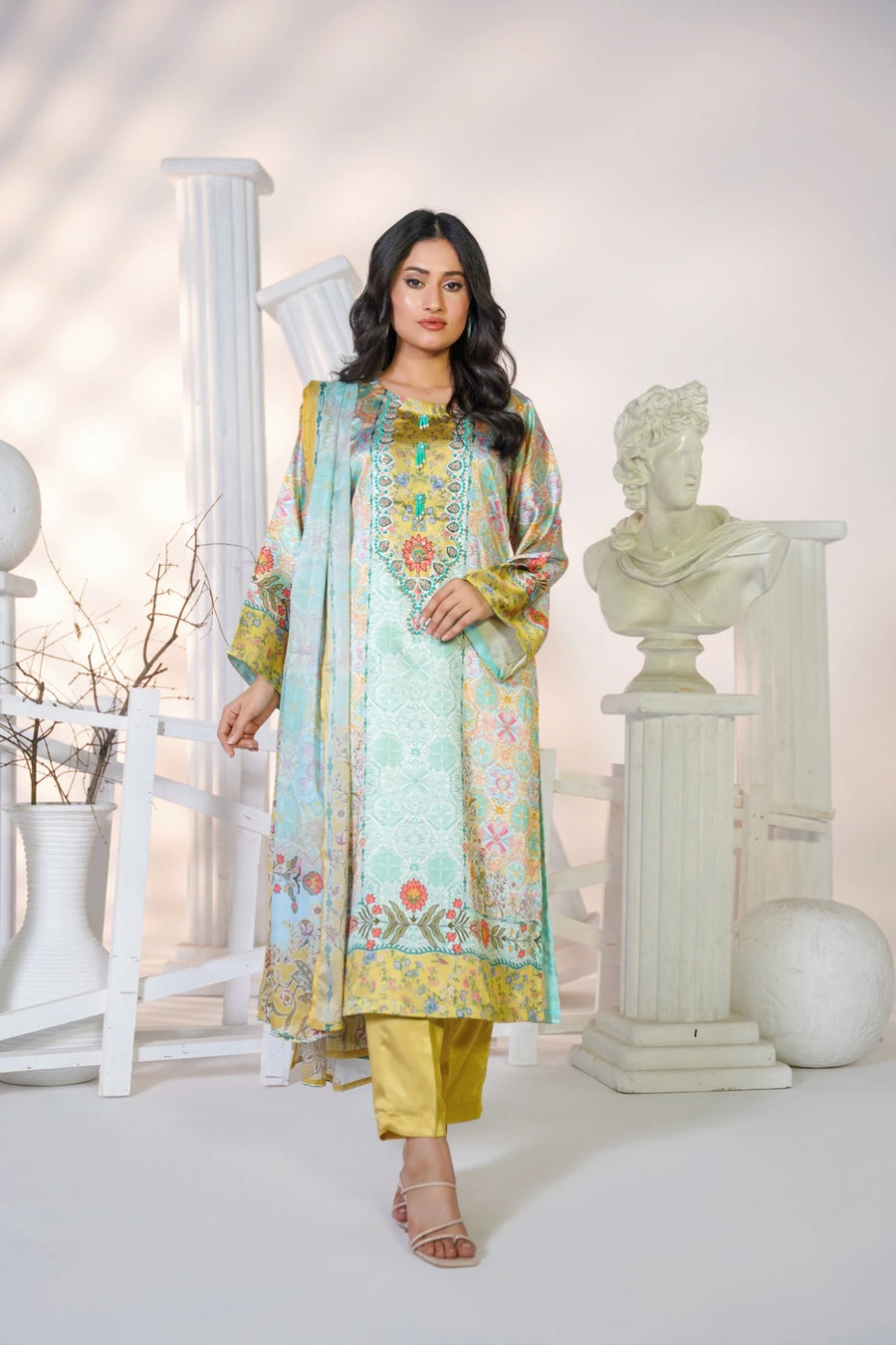 FC-D024 | 3-Piece Festive Silk Suit
